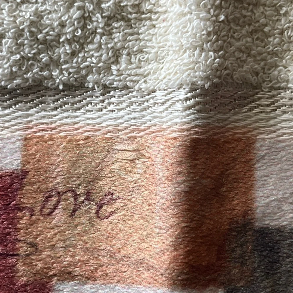 . Saturday Knight Limited Tip towel